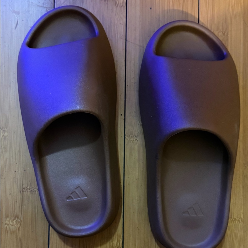 Adidas yeezy slides flax size 9 mens